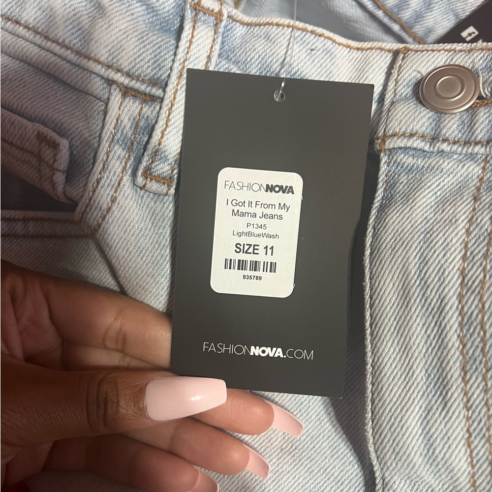 Fashion Nova Jeans.